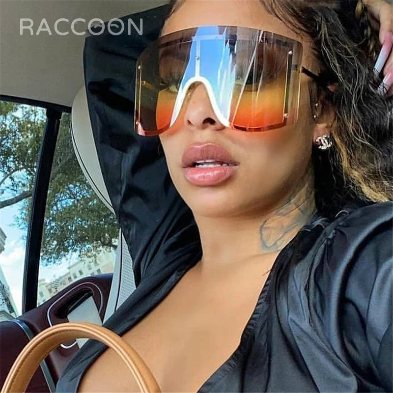 Oversized Women Blue Yellow Gradient Huge Sunglasses Curved Fashion Rimless Metal Shades Personality Massive Female Eyewear Prop